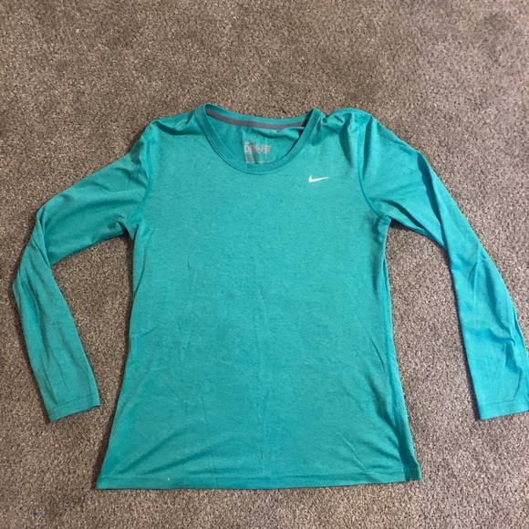 Nike long sleeve - Picture 2 of 3